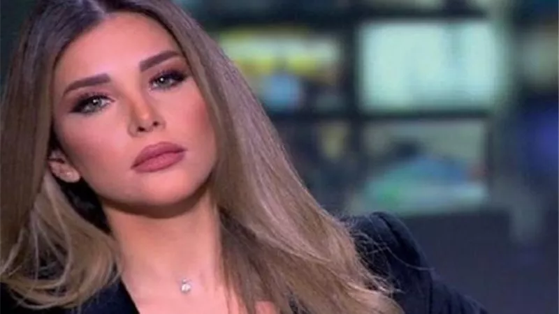 نهى درويش : حققت حلمى بالعمل كمذيعة بقناة اكسترا نيوز ومثلى الأعلى عمرو أديب