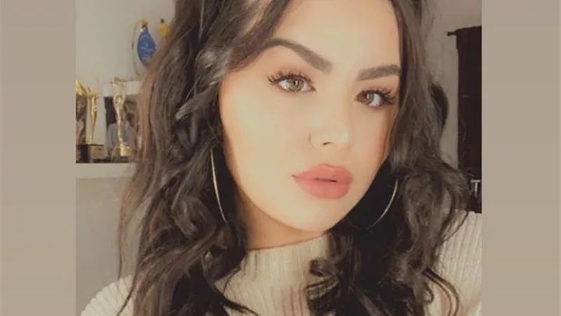 هنادى مهنا تبهر متابعيها بإطلالة جذابة