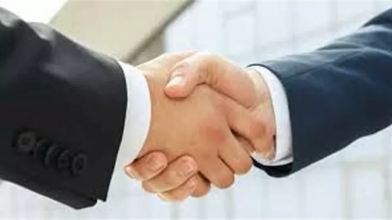 كورونا تحظر المصافحة فى عدة دول