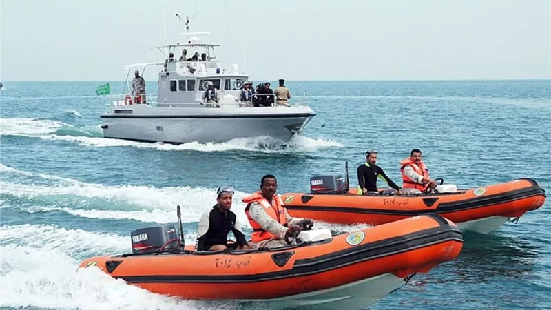 القنصلية العامة بجدة تتابع تتطورات حادث غرق قارب صيد على متنه ستة صيادين مصريين