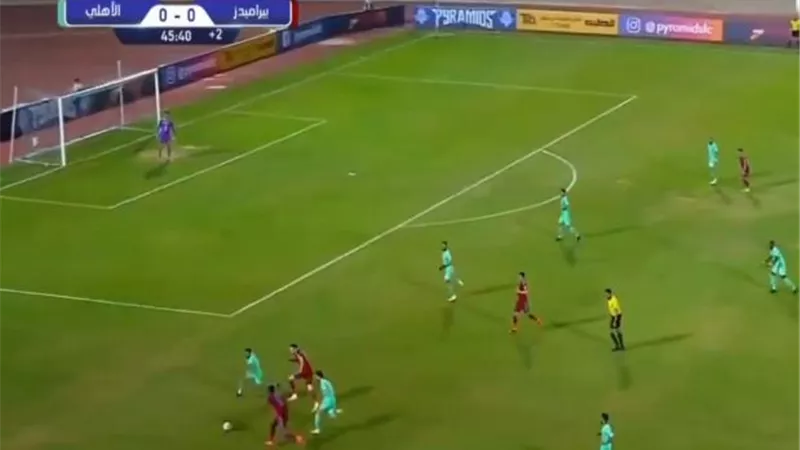 الأهلى وبيراميدز يفشلان فى هز الشباك فى الشوط الأول