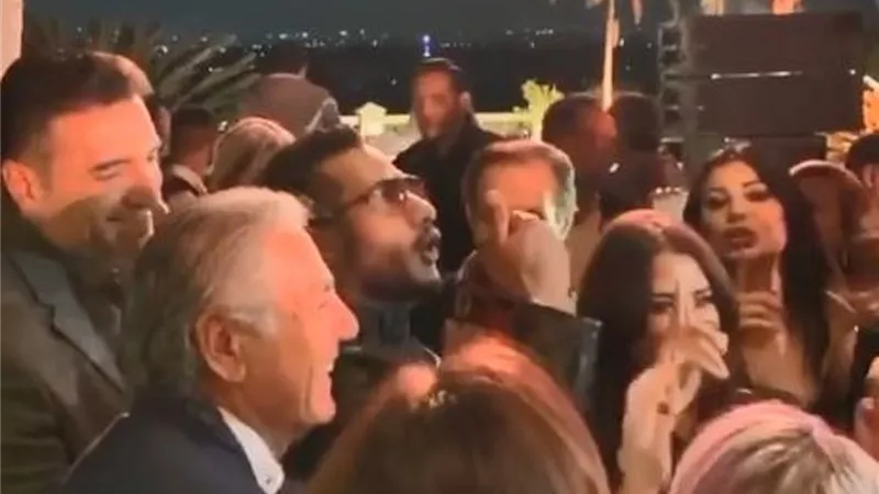 محمد رمضان يرقص مع مصطفى فهمي 