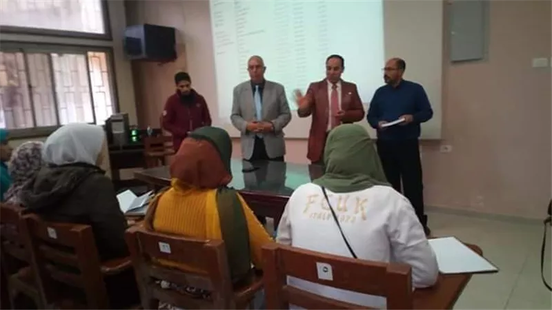 مدير مركز القياس بجامعة مطروح يزور جامعة الزقازيق.. بالصور