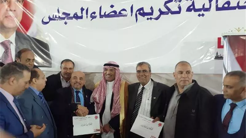 مجلس القبائل العربية يكرم رموز ومشايخ القبائل.. بالصور