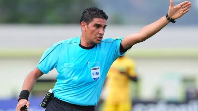 رسمياً.. بيراميدز يشكو نور الدين لاتحاد الكرة ويطلب التحقيق معه
