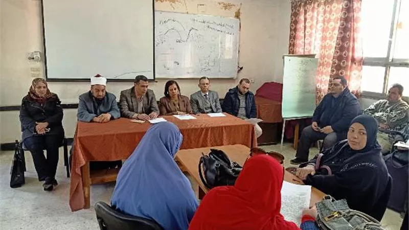 تعليم قها ينافش الأمراض المعدية بحضور القيادات التنفيذية