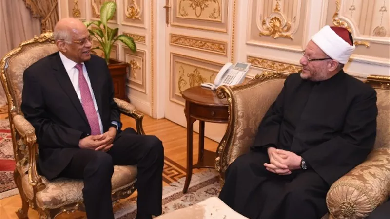 عبدالعال وشوقي علام يستعرضان جهود دار الافتاء لمواجهة فوضى الفتاوى