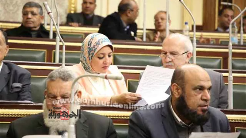 النائبة الهام المنشاوي تتقدم بطلب إحاطة حول استخدام التابلت وتأثيره على مستقبل الطلاب