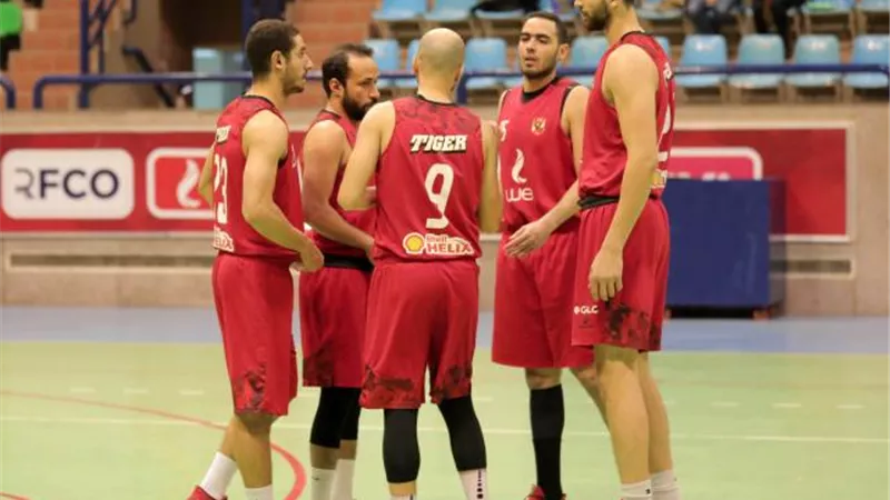 الاهلى يواجه نادى الوحدة السعودى فى الطائرة وديا
