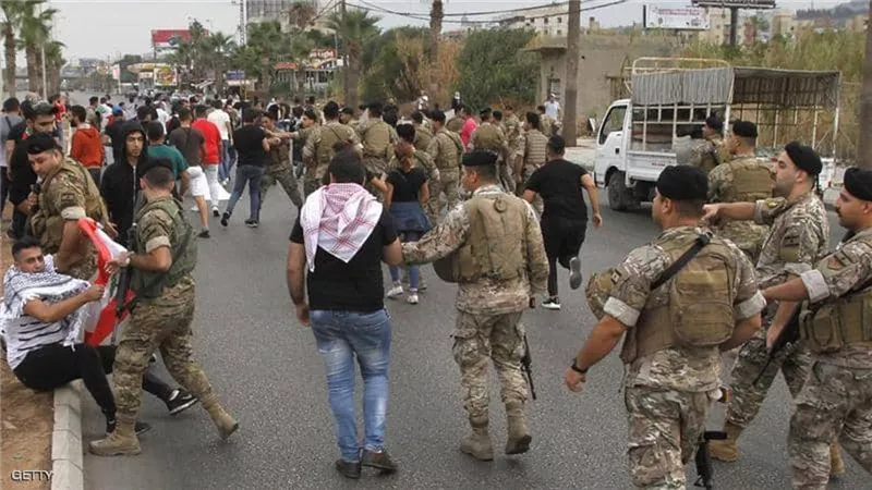 لبنان.. مقتل جنديين وإصابة 3 آخرين خلال مطادرة مطلوب أمني