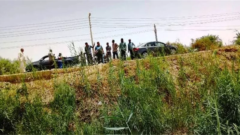 إصابة شاب فى تصادم دراجة بشاحنة ثقيلة على طريق موط الدائرى بالوادى الجديد