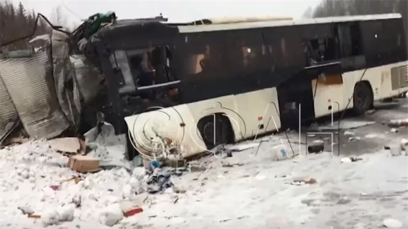 قتيلان و29 جريحا بحادث مروري وسط روسيا