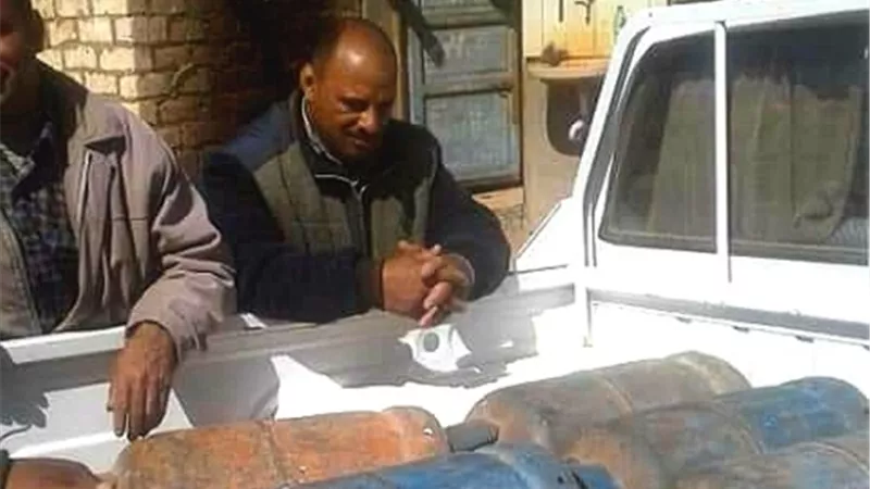 ضبط اسطوانات غاز محظورة داخل مزرعة دواجن بالوادى الجديد.. صور