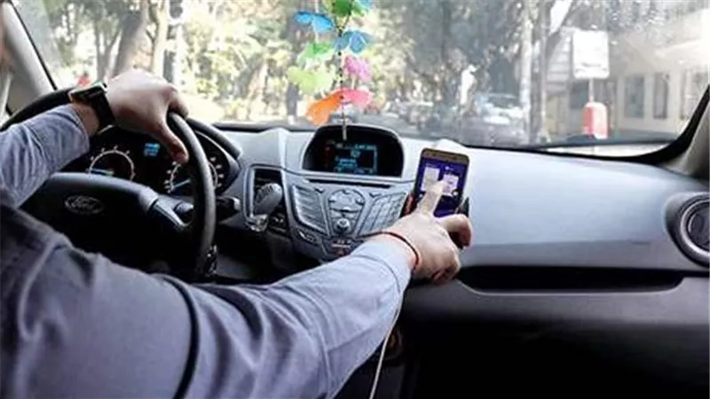 سائق أوبر يواجه اتهام قتل أشخاص في أماكن سياحية