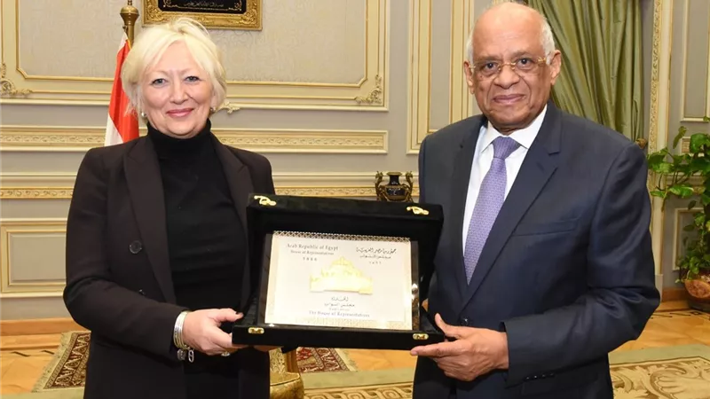 على عبدالعال يستقبل وفد جمعية الصداقة المصرية الفرنسية بالبرلمان الفرنسي