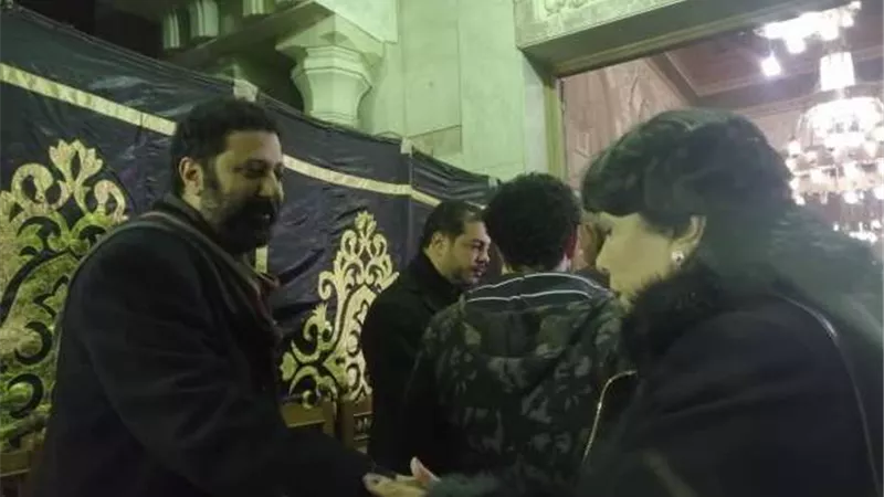 فردوس عبد الحميد تقدم واجب العزاء فى المخرج لينين الرملي .. صور