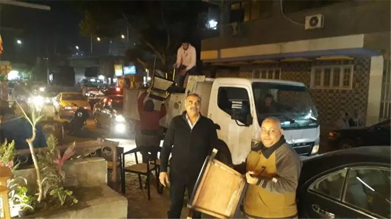 حملة مكبرة على شارع جدة بالدقي وضبط المخالفات.. صور