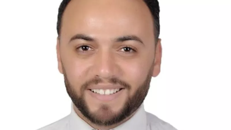 أحمد حلاوة يروي معاناة الشباب خلال رحلات الهجرة غير الشرعية