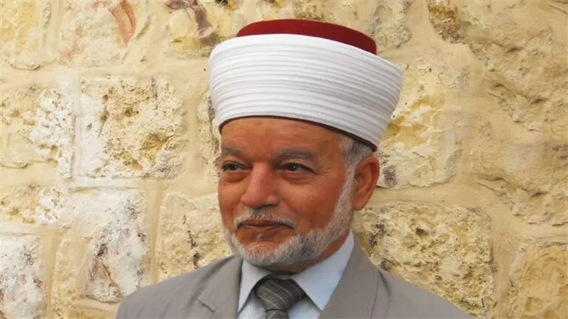 مفتي القدس يدعو لعدم التعاطي مع 