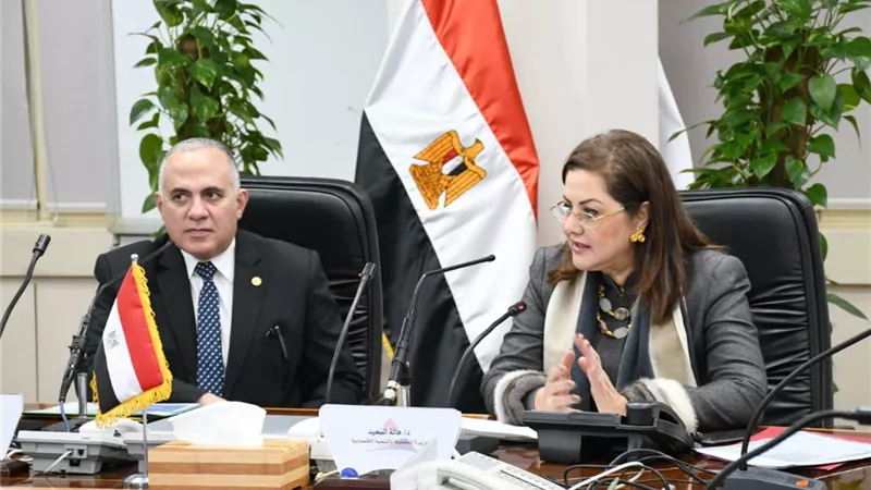 وزيرا التخطيط والري يناقشان الخطة الاستثمارية لوزارة الري