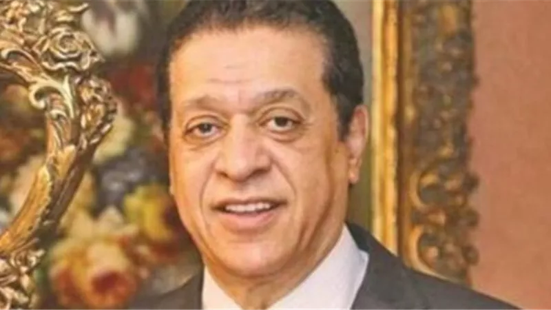 نائب يشيد بخطة الطيران بانشاء مبنى جديد بمطار سفنكس