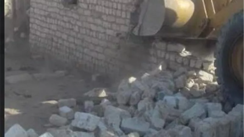 استرداد 560 فدان أملاك دولة بالموجه 15 بقري مركز أسيوط.