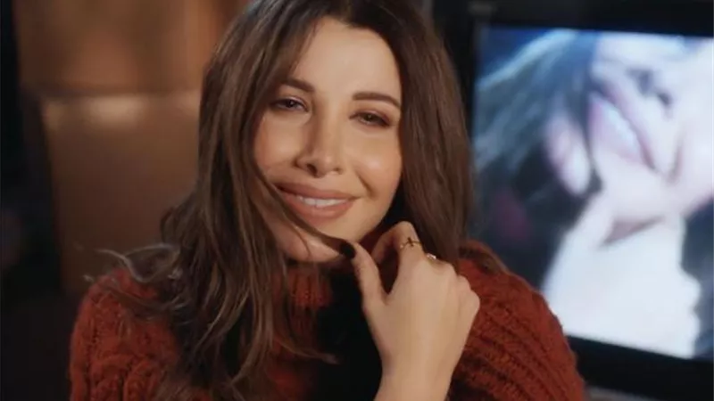نانسى عجرم تخطف الانظار بابتسامة رقيقة