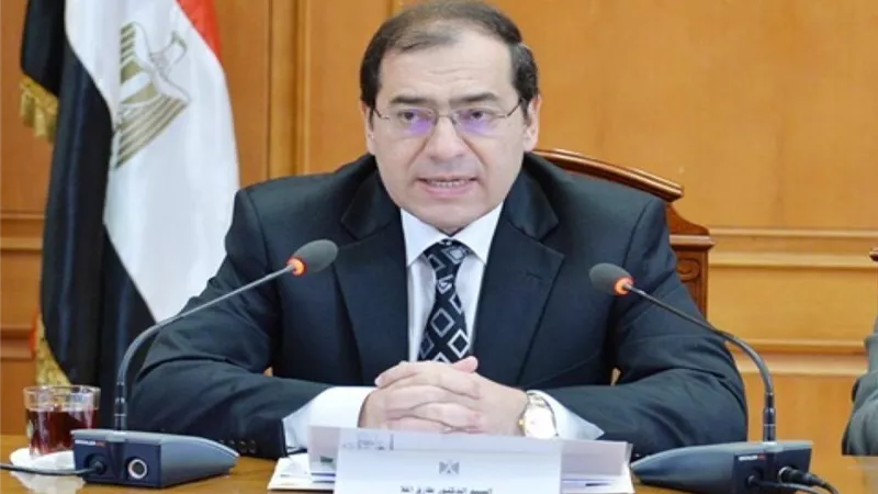 وزير البترول يوقع اتفاقية جديدة بـ35 مليون دولار