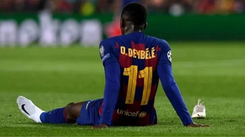 برشلونة يسعى للحصول على استثناء بالتعاقد مع بديل عثمان ديمبيلي