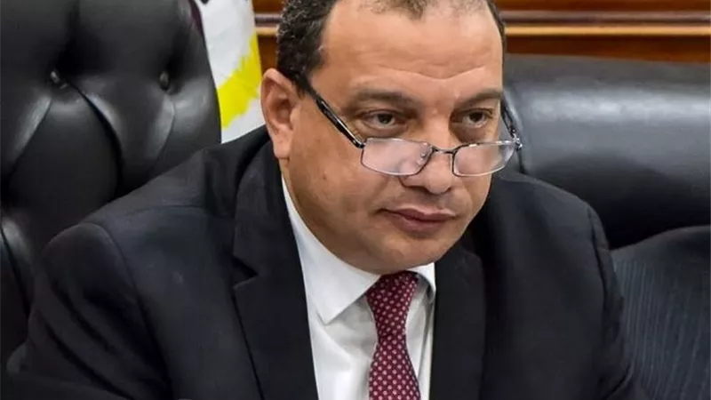 منصور حسن عضوا بهيئة المستشفيات والمعاهد التعليمية