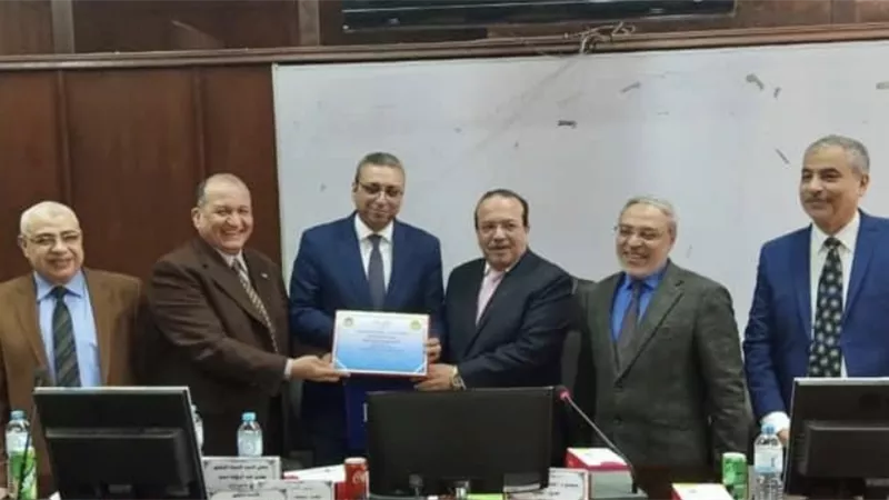 مجلس كلية هندسة طنطا يكرم نائب محافظ الغربية