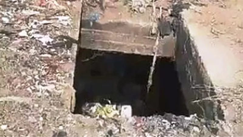 مصرع واصابة 3 اشقاء داخل بيارة للصرف الصحى بمنزلهم
