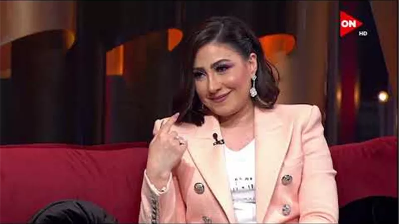 حكاية بوسي وكسر دماغ شقيقها 