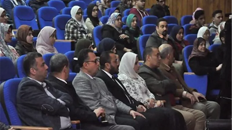 الجامعات المصرية تنظم ندوات للتوعية بمخاطر فيروس كورونا