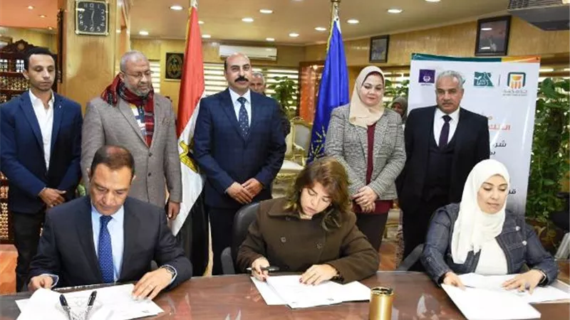إحلال وتجديد شبكات مياه الشرب والصرف الصحى بقرية أبو الريش
