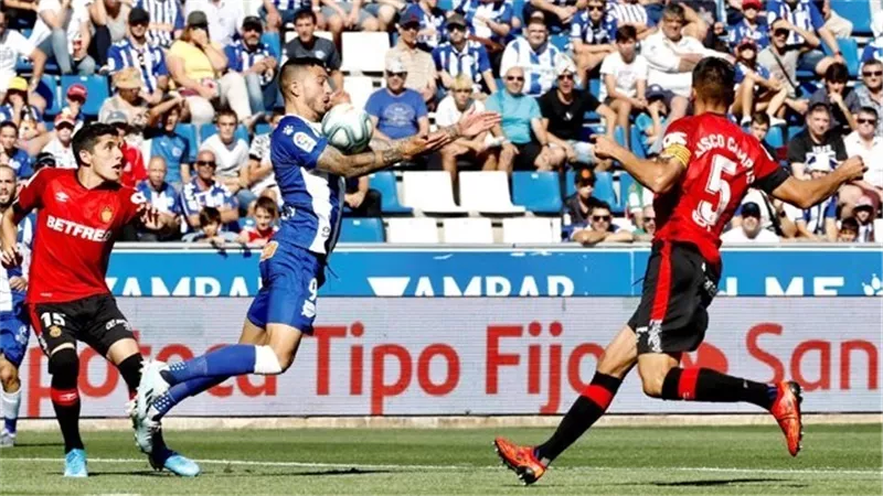 مايوركا يهزم الافيس بهدف في الليجا