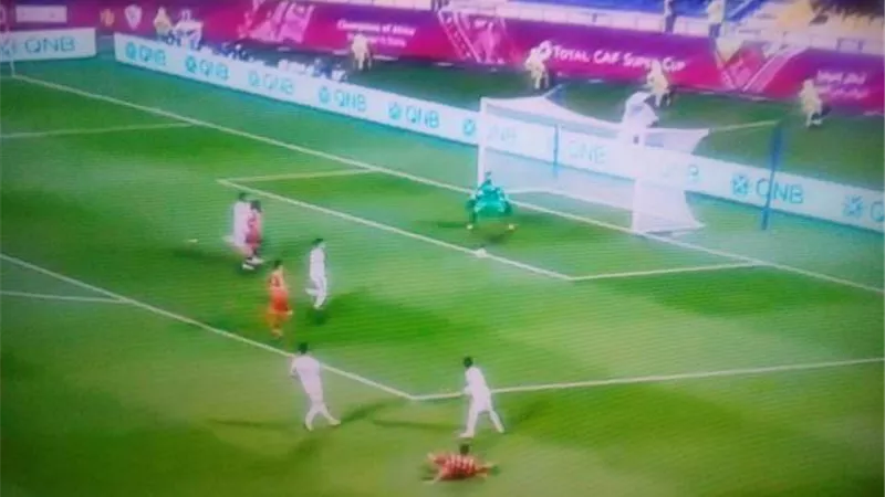 الزمالك يتقدم على الترجى التونسى بهدف فى الشوط الاول..فيديو