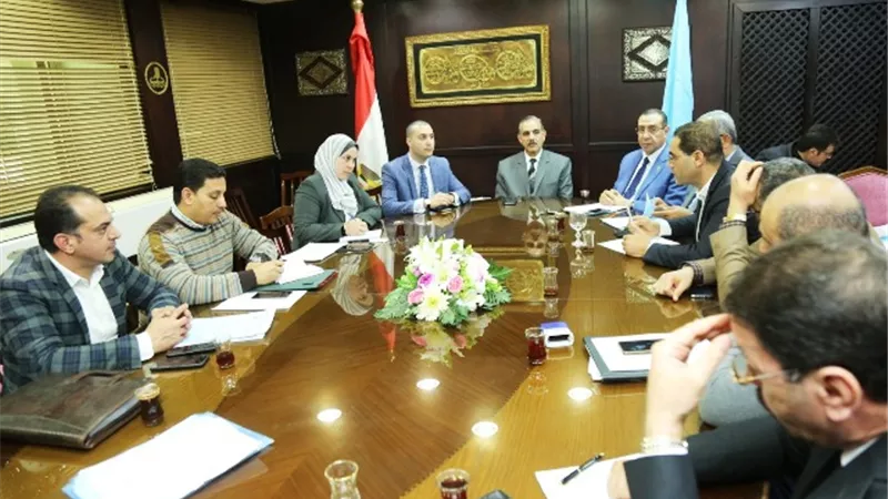 محافظ كفرالشيخ يناقش الموقف التنفيذى لمشروعات الكهرباء بدائرة المحافظة.. بالصور