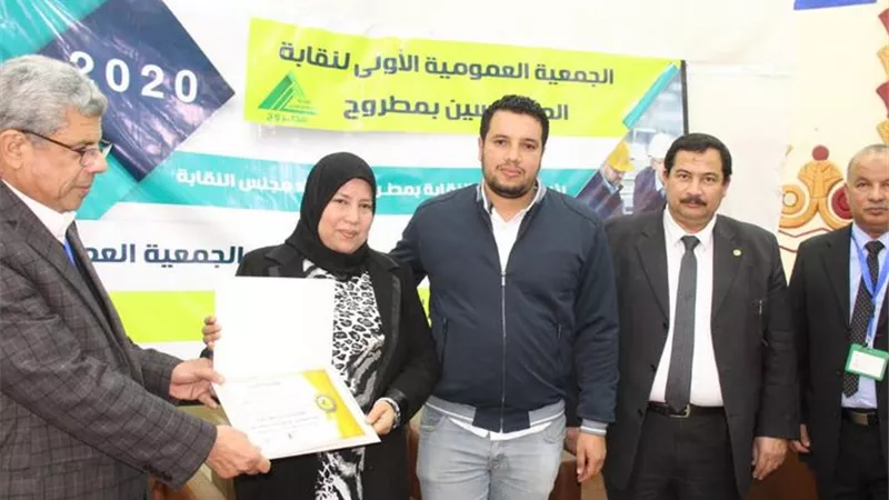 تكريم أبناء المهندسين المتفوقين والام المثاليه بنقابة مطروح