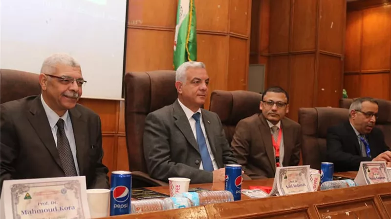 المعايير العالمية للتعامل مع الحالات الحرجة فى المؤتمر 21 بطب المنوفية