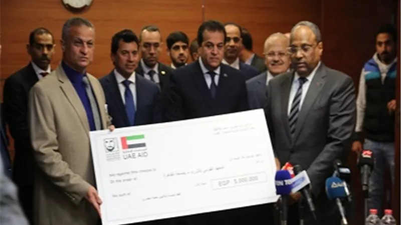 وزير التعليم العالى يشهد تسلم 