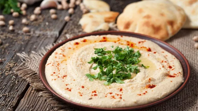 مثالية للدايت.. ما لا تعرفه عن الطحينة وقيمتها الغذائية