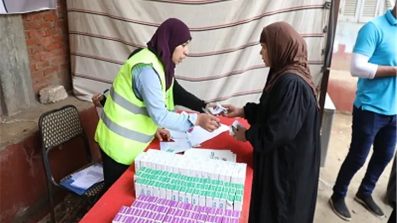 قافلة طبية للكشف على أمراض العيون والجلدية بالمنوفية