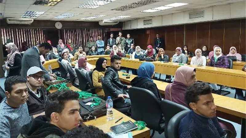عبد الغفار: افتتاح مركز تصنيع وتجميع الأقمار الصناعية.. قريباً