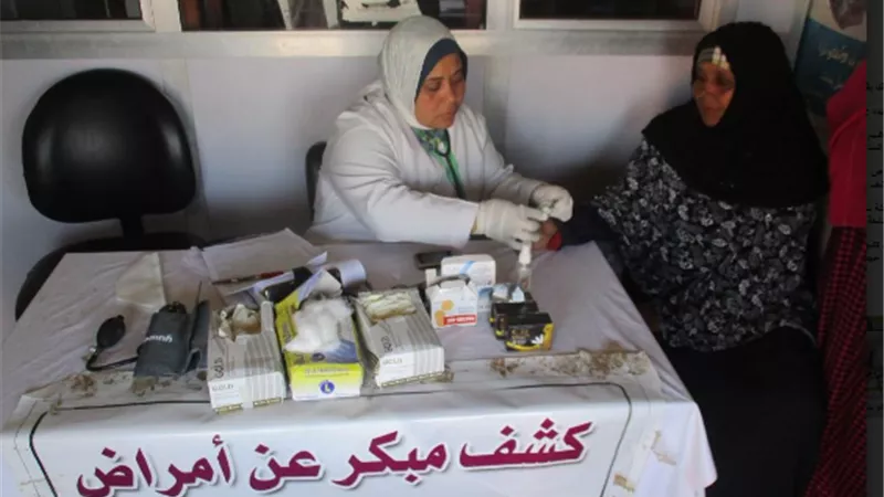 الكشف على 1141 مواطناً بقرية التضامن بسمسطا