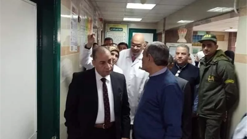 رئاسة التأمين الصحى تتفقد مستشفى المبرة ومدارس الشرقية.. صور