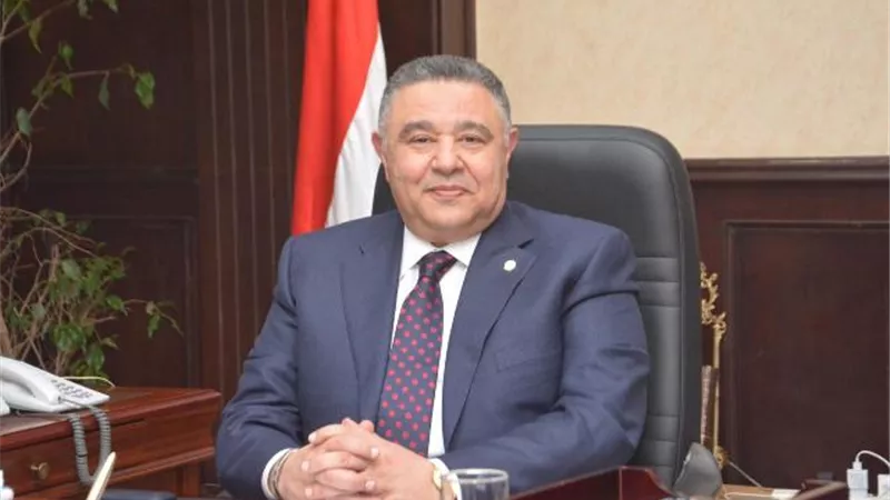 محافظ البحرالأحمر: تعيين اللواء واصف عدلي رئيساً لمدينة مرسى علم