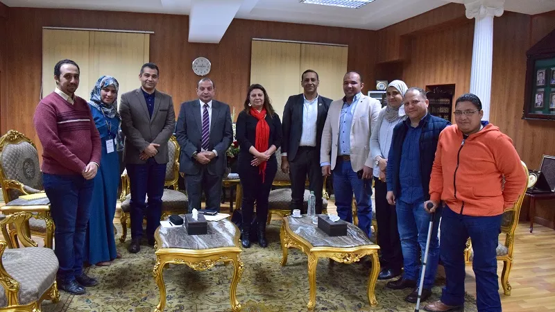 رئيس جامعة بنى سويف يستقبل رئيس مراكز التطوير بالجامعة الأمريكية