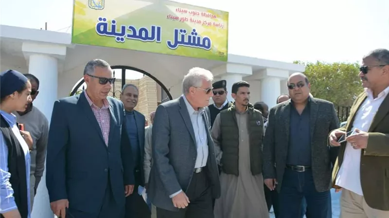 فوده يتفقد 60 وحدة بدوية واعمال طرق ومزرعة بطور سيناء