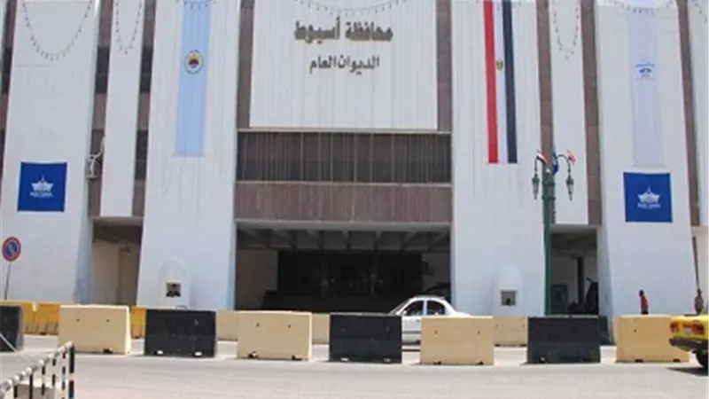 ضبط وتحرير 143 مخالفة تموينية في حملة بمركز البداري بأسيوط